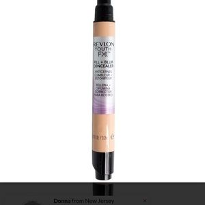 Revlon Youth FX Fill And Blur Concealer 02 Light Pale New in package .11 Fl OZ